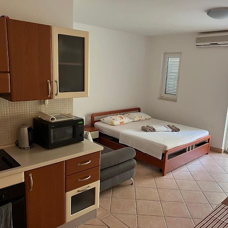 Mario Apartment Брела Екстериор снимка