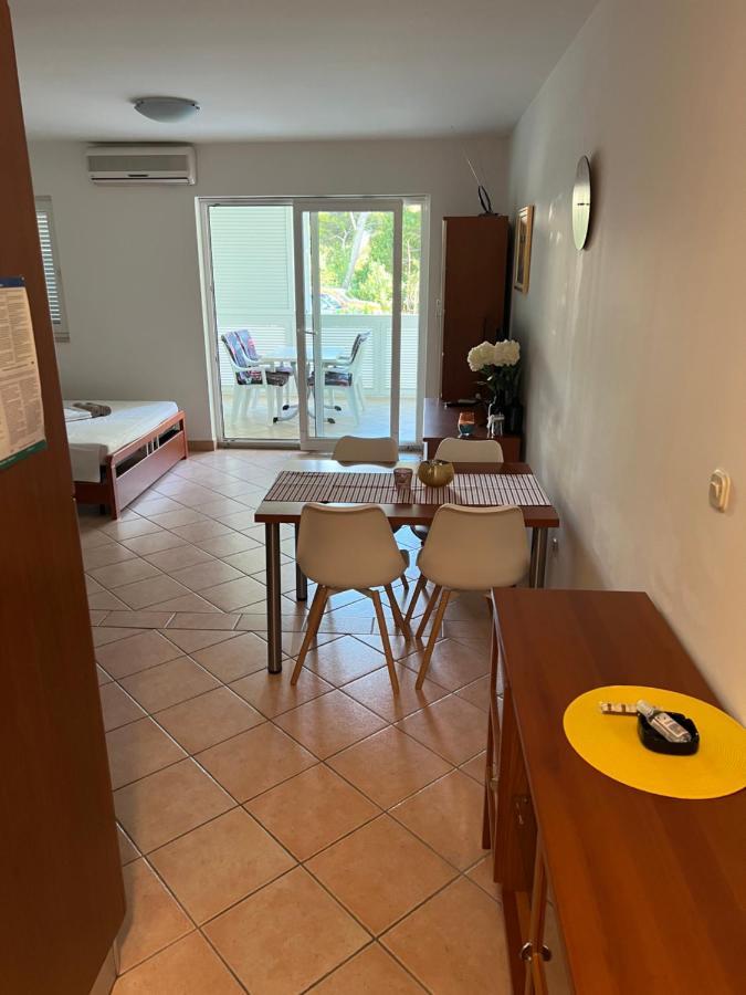 Mario Apartment Брела Екстериор снимка
