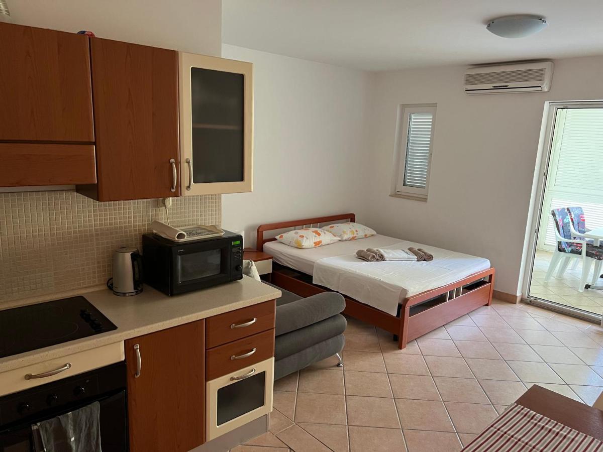 Mario Apartment Брела Екстериор снимка