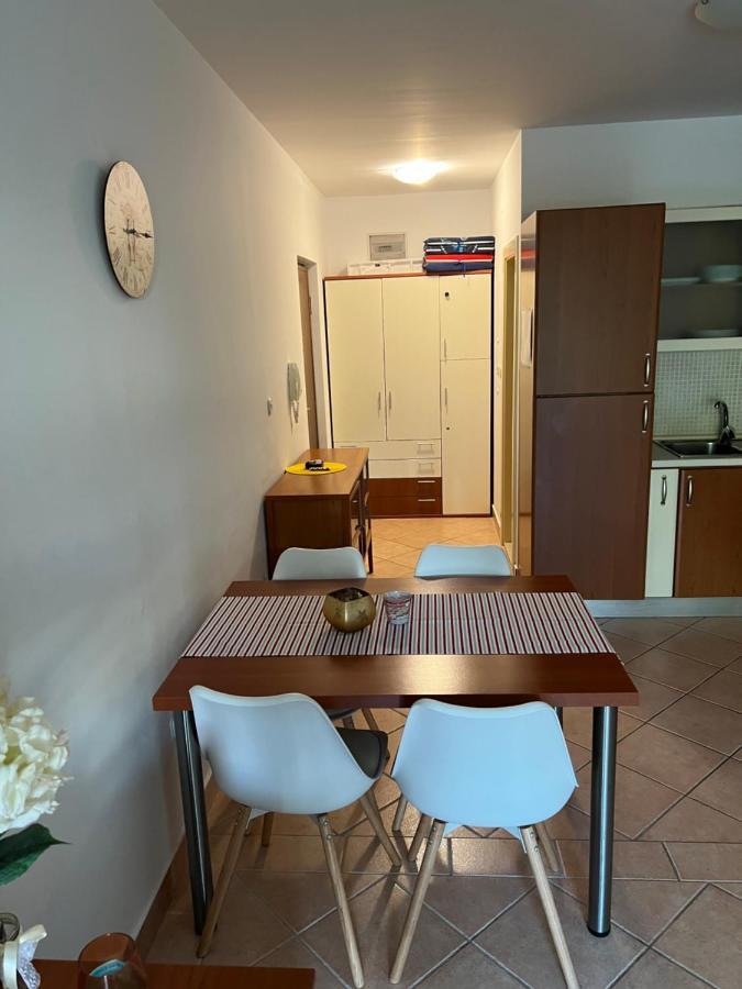 Mario Apartment Брела Екстериор снимка