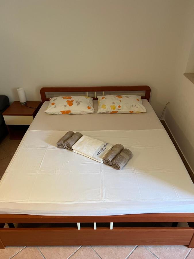 Mario Apartment Брела Екстериор снимка